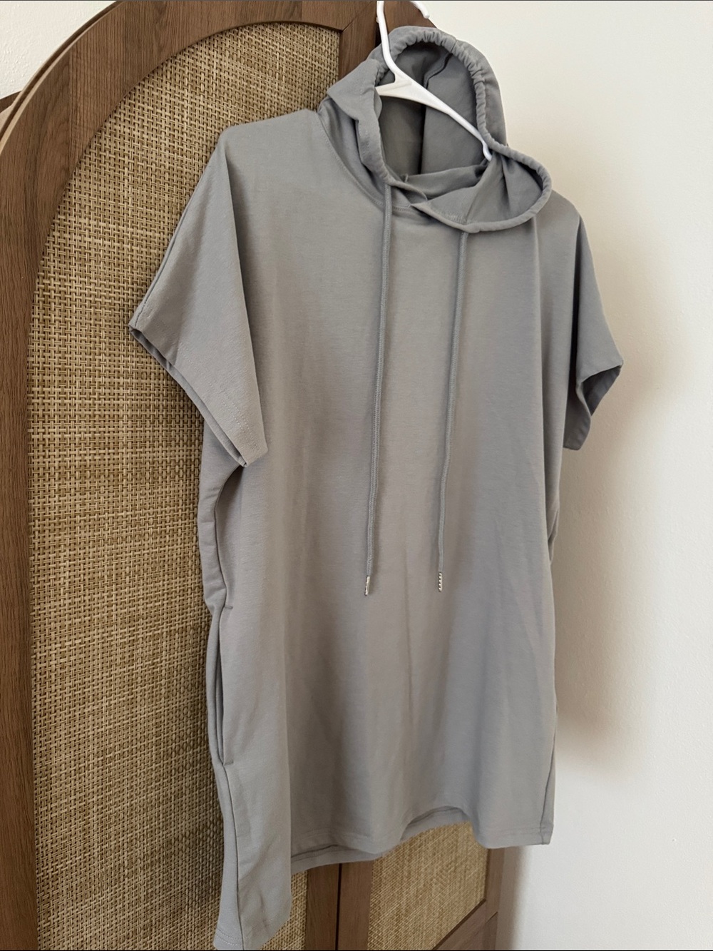 Dokotoo Light Gray Hooded Tunic Top Dolman Sleeve Pockets Size S NWT